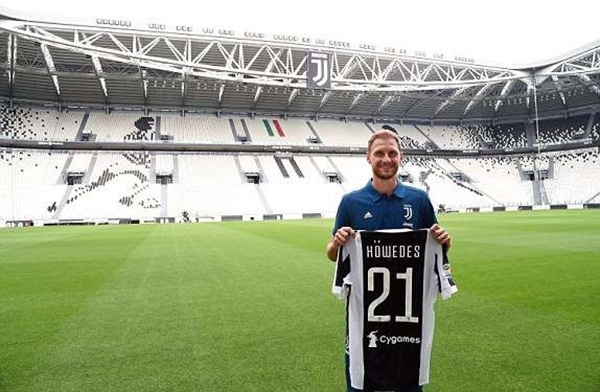 记者：努涅斯本可能在2020年加盟米兰，但最终被本菲卡签下