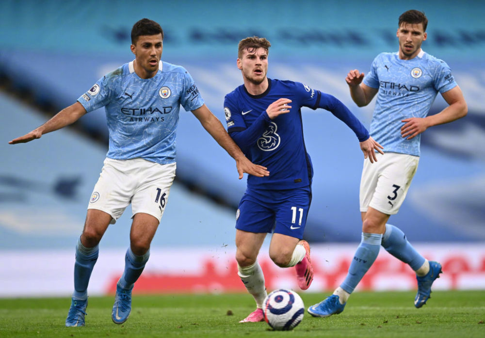 东契奇狂轰45+14+11超级大三双，带队本赛季三杀爵士（东契奇爆砍45分14篮板11助攻豪华三双，率队本季三度击败爵士）